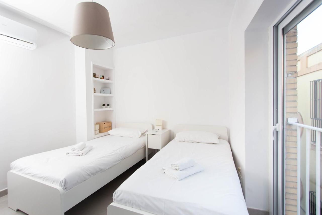 Duplex Penthouse With Terrace By Thegoodtourist Apartamento Sevilha Exterior foto